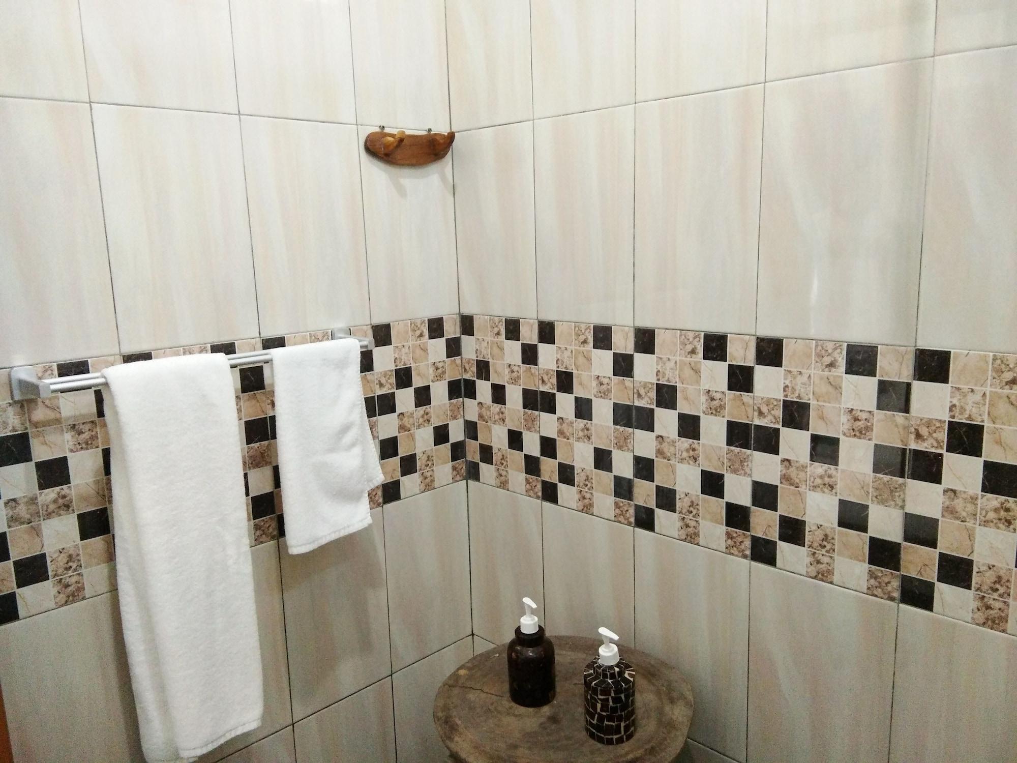 Bening House And Spa Семиньяк Экстерьер фото