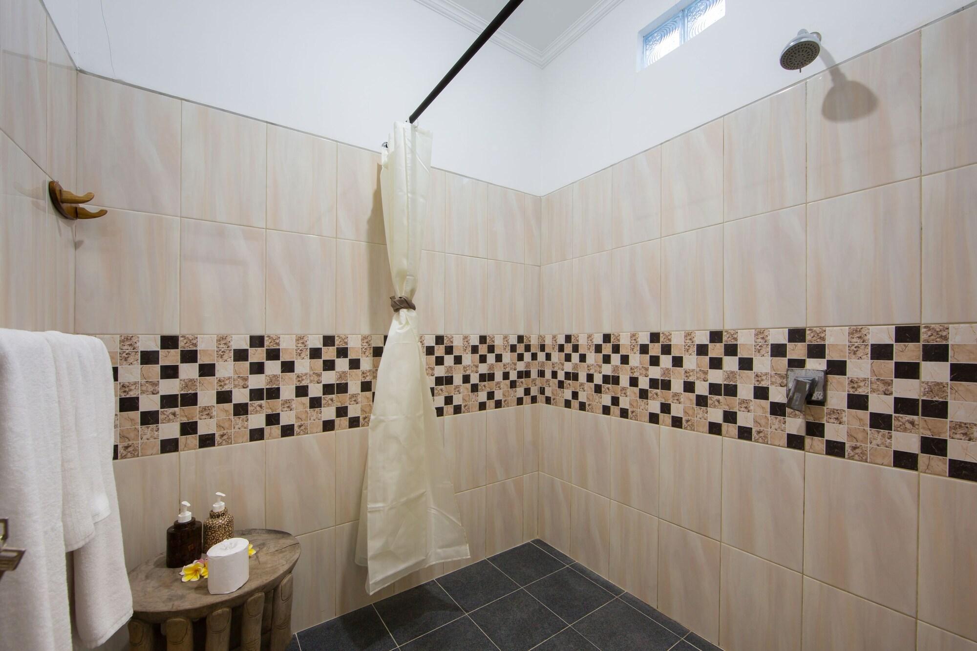 Bening House And Spa Семиньяк Экстерьер фото